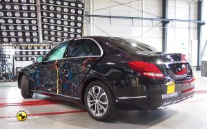 Αστέρι η νέα Mercedes C-Class στα crash tests του Euro NCAP