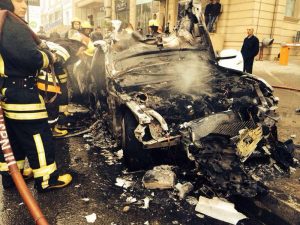 Νέα Maserati Quattroporte έγινε παρανάλωμα του πυρός