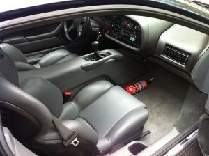 Η τελευταία Jaguar XJ220 του 1993 πωλείται με 3.500 χλμ.!