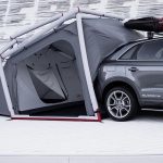 Audi Q3 Camping Tent εξοπλισμένο για outdoor δραστηριότητες