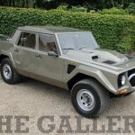 Σπάνια Lamborghini LM002 του 1989 με 18.000 χλμ. προς πώληση