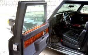 Πωλείται η Προεδρική Zil Limo των Γκορμπατσόφ και Γιέλτσιν