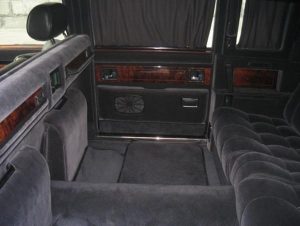 Πωλείται η Προεδρική Zil Limo των Γκορμπατσόφ και Γιέλτσιν