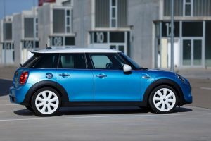 Αυτό είναι το νέο 5θυρο MINI με μεγαλύτερους χώρους