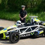 Το απόλυτο περιπολικό Ariel Atom με 0-100 χλμ./ώρα σε 2,6 δλ.!