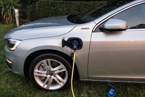 Ανακοινώθηκαν οι τιμές του νέου Volvo V60 Plug-in Hybrid