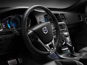 Ανακοινώθηκαν οι τιμές του νέου Volvo V60 Plug-in Hybrid