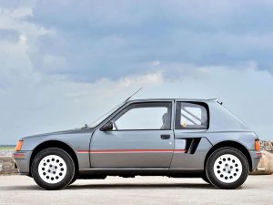 Σε δημοπρασία Peugeot 205 Turbo 16 του 1984 με 1.697 χλμ.!