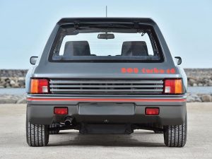 Σε δημοπρασία Peugeot 205 Turbo 16 του 1984 με 1.697 χλμ.!