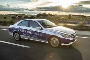 Mercedes E 300 BlueTEC Hybrid διένυσε 1.968 χλμ. με ένα γέμισμα