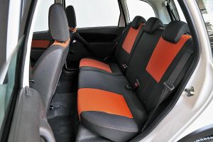 Νέο μικρό Lada Kalina Cross με εκτός δρόμου χαρακτηριστικά