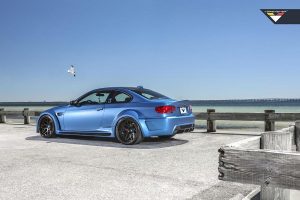 BMW M3 με GTRS3 Widebody kit της Vorsteiner