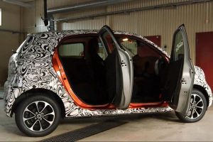 Αντίστροφη μέτρηση για την πρεμιέρα των νέων smart fortwo και forfour