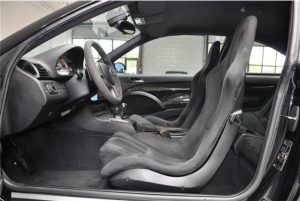 Συλλεκτική BMW M3 CSL του 2003 με 37.000 χιλιόμετρα