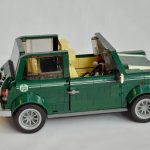 Κλασικό Mini κατασκευασμένο από 1.077 τουβλάκια LEGO!