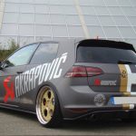 Volkswagen Golf GTI VII 330 PS με εξάτμιση τιτανίου Akrapovic