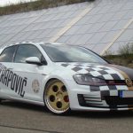 Volkswagen Golf GTI VII 330 PS με εξάτμιση τιτανίου Akrapovic