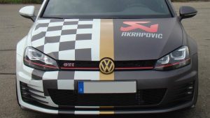 Volkswagen Golf GTI VII 330 PS με εξάτμιση τιτανίου Akrapovic