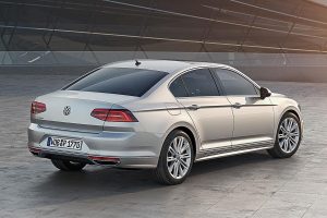 Πρώτη αποκάλυψη του νέου από άκρη σε άκρη Volkswagen Passat