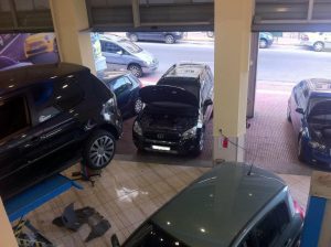 Συνεργείο αυτοκινήτων Mr. France στον Πειραιά