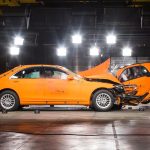 Crash test μεταξύ νέου smart fortwo και Mercedes S-Class