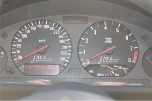 BMW M3 E36 με 5.6 λτ. V12 κινητήρα για 164.500 ευρώ!