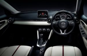 Νέο Mazda2 αποκαλύπτεται επίσημα με κινητήρες 1.3 και 1.5 λίτρων