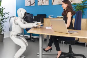 Το ανθρωποειδές ρομπότ Honda ASIMO σερβίρει καφέ (video)