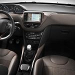 Νέες εκδόσεις Peugeot 2008 και 3008 Crossway