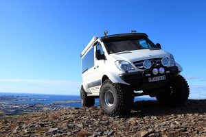 Θηριώδη Mercedes Sprinter 4×4 για ειδικές αποστολές! (+video)