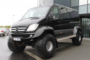 Θηριώδη Mercedes Sprinter 4×4 για ειδικές αποστολές! (+video)