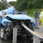 Απίστευτο και όμως ο οδηγός βγήκε ζωντανός!