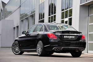 Βελτιωμένες Mercedes C 200 και C 220 CDI από τη Brabus