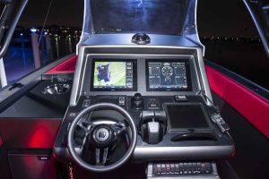 Lamborghini Aventador και ταχύπλοο σε τιμή «ευκαιρίας»!