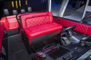 Lamborghini Aventador και ταχύπλοο σε τιμή «ευκαιρίας»!