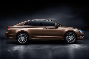 Νέο μικρομεσαίο 4θυρο κουπέ Volkswagen Lamando (+video)