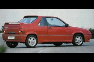 Αναγνωρίζετε το εικονιζόμενο Ευρωπαϊκό roadster του ’90;