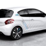 Peugeot 208 Hybrid Air 2L «καίει» και αέρα... κοπανιστό