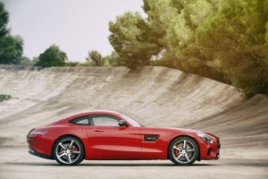 Ιδού η νέα Mercedes-AMG GT με 0-100 χλμ./ώρα σε 3,8 δλ.!
