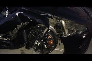 Ελαστικό σκάει σε Nissan GT-R στα 327 χλμ./ώρα! (video)