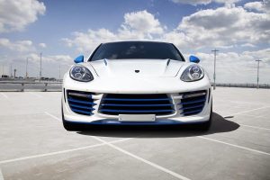 Porsche Panamera με body kit αξίας όσο καινούργιο Audi TT!