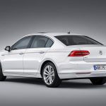 Νέο VW Passat GTE 218 PS με κατανάλωση 2,0 λτ./100 χλμ.!