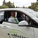 Ξεκινούν πιλοτικά δημόσιοι σταθμοί φόρτισης ηλεκτρικών οχημάτων