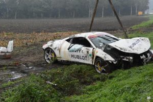 Test drive με Ferrari 458 κατέληξε σε ολική καταστροφή