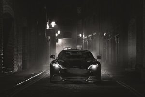 Νέα Aston Martin Vanquish Carbon Edition Coupe και Volante (+video)