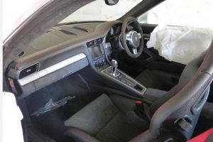 Porsche 911 GT3 με μόνο 156 χλμ. έγινε… αγνώριστη