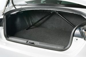 Αναβαθμισμένο Toyota 86 14R60 με αγωνιστικό εξοπλισμό