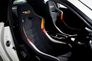 Αναβαθμισμένο Toyota 86 14R60 με αγωνιστικό εξοπλισμό