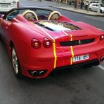 Ferrari F430 Spider για delivery fast food!
