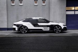 Audi RS7 τρέχει στην πίστα του Hockenheim χωρίς οδηγό! (+video)